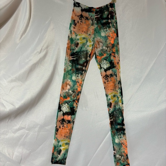 Kimcine Curve Multi Color Swim CoverUp Pants Size S (4-6) - Picture 3 of 6